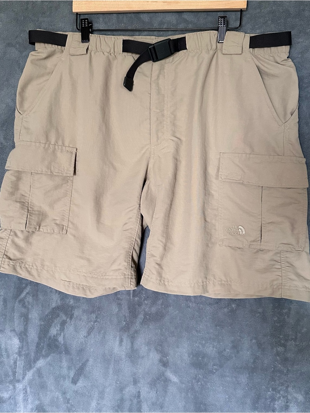 The North Face Paramount Tan Cargo Shorts Built-In Belt XXL 2008 Y2K Nylon